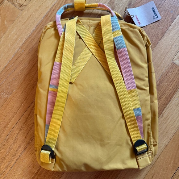 Fjällräven Kånken Yellow Backpack main image 4